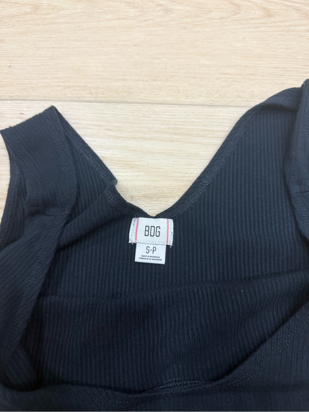 Urban outfitters black tank - Picture 2 of 3
